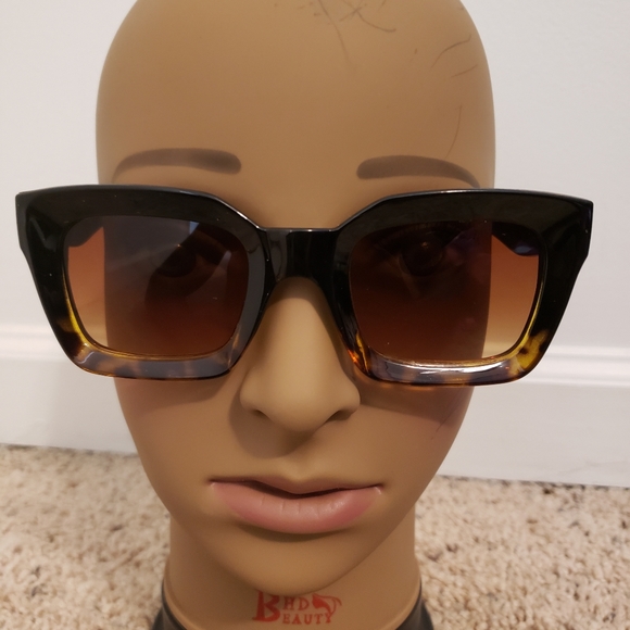 🎉Leopard Print Me🎉 - Picture 1 of 4